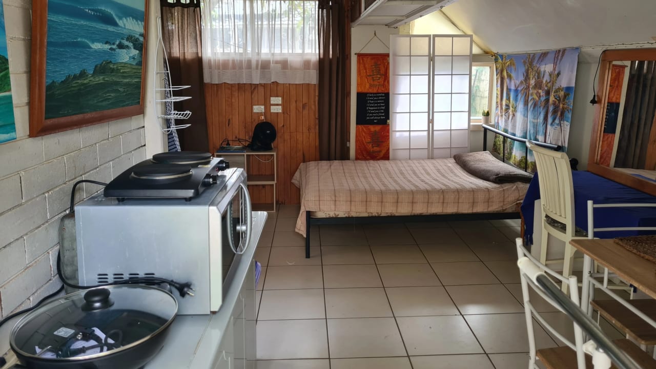 Furnished room in a share house