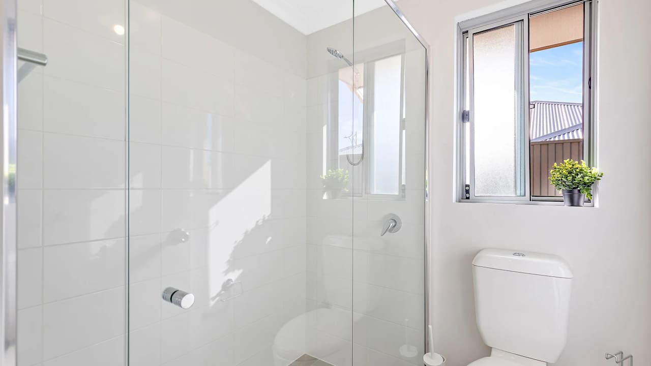 Furnished room with ensuite in a share house