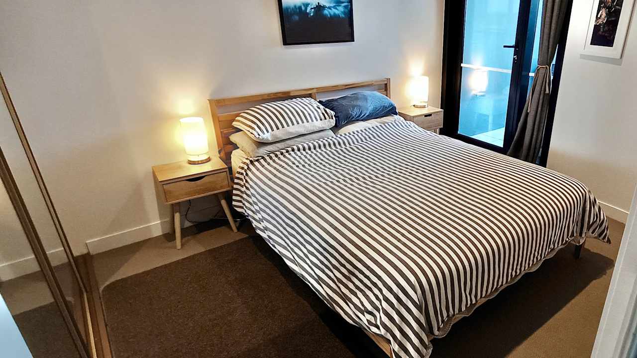 Whole property with 1 room for rent