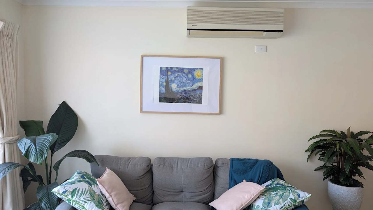 Furnished room in a share house