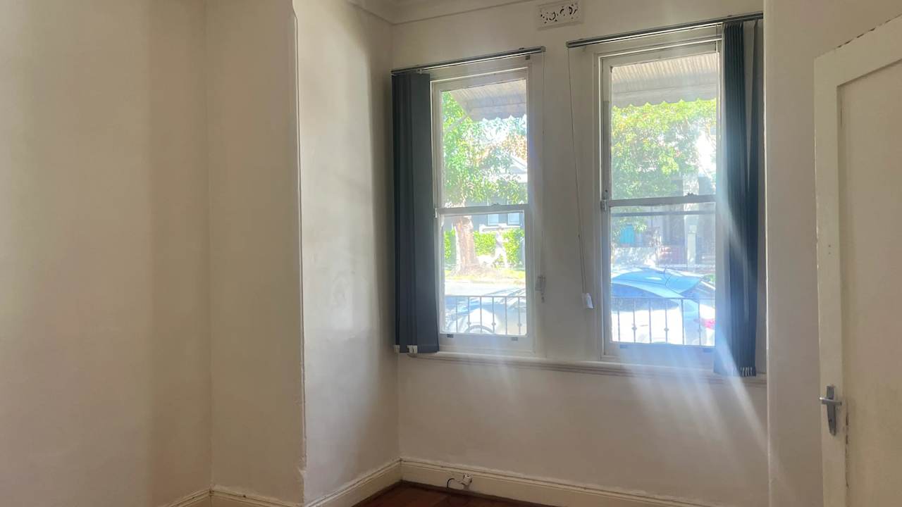 Unfurnished room in a share house