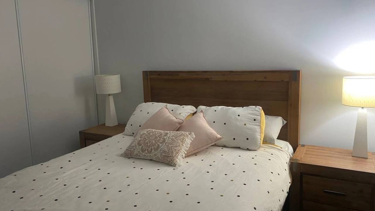 Furnished room with own bathroom