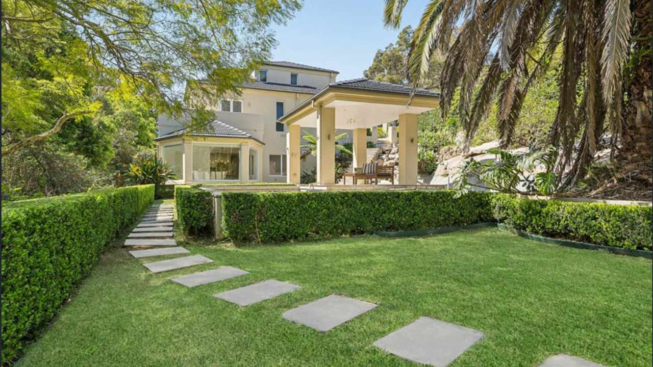 Whole property with 2 rooms for rent