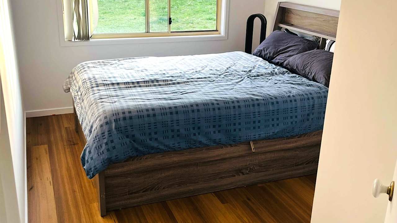 Room in a share house