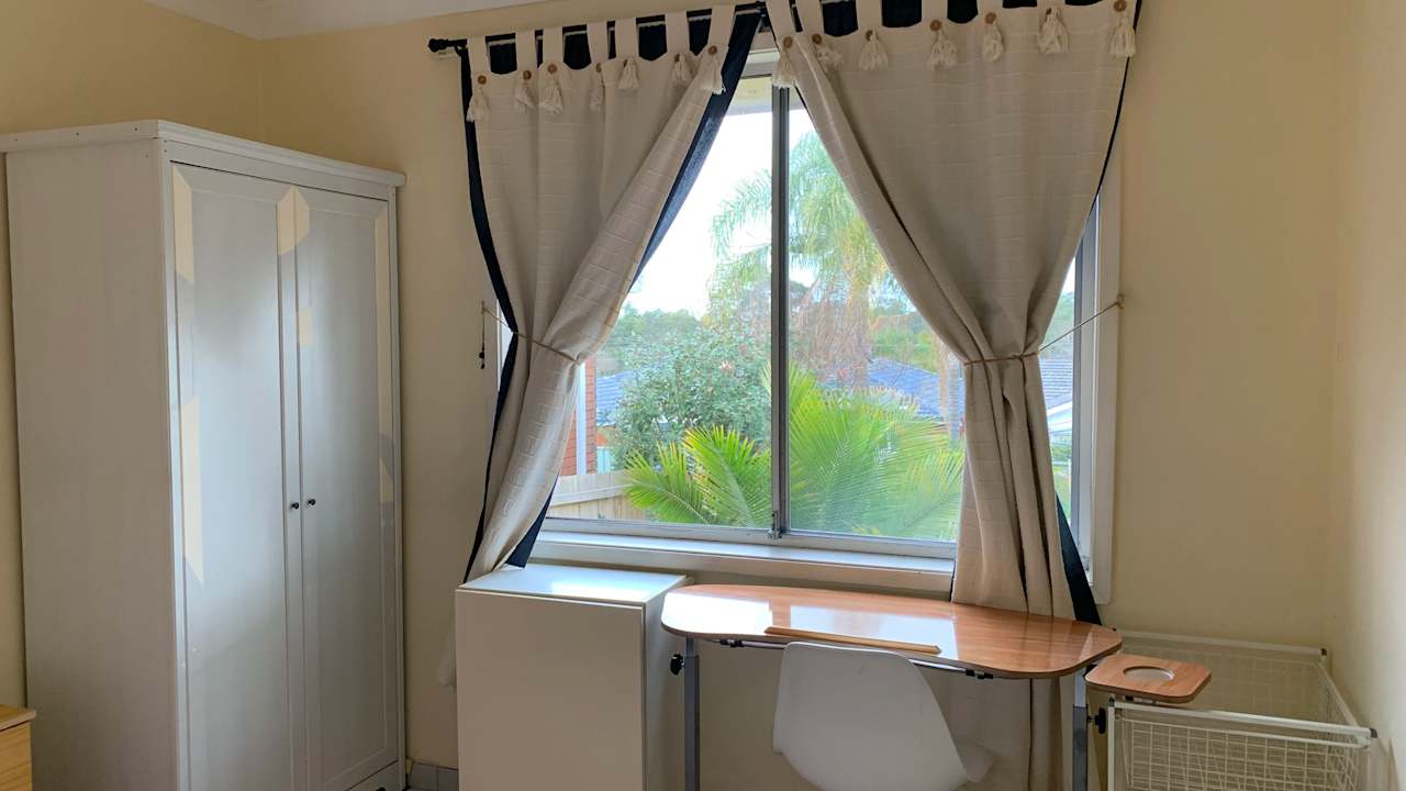 Room in a share house