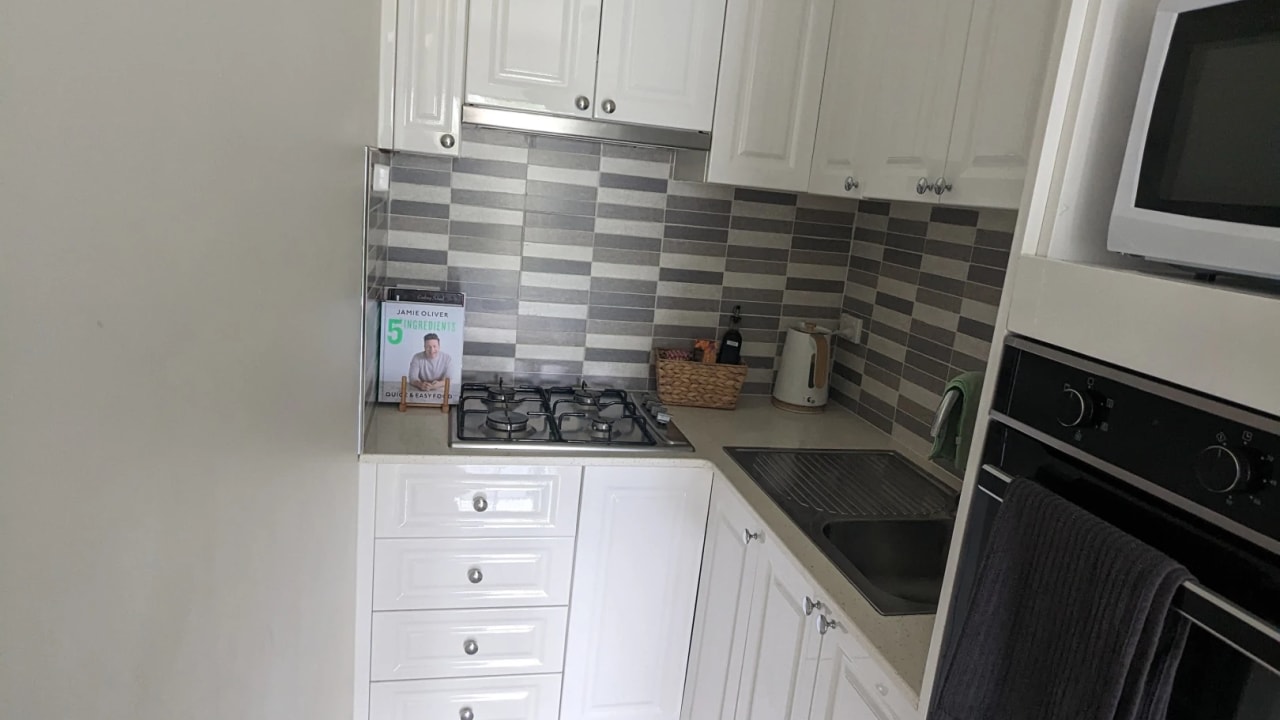 Furnished room with own bathroom