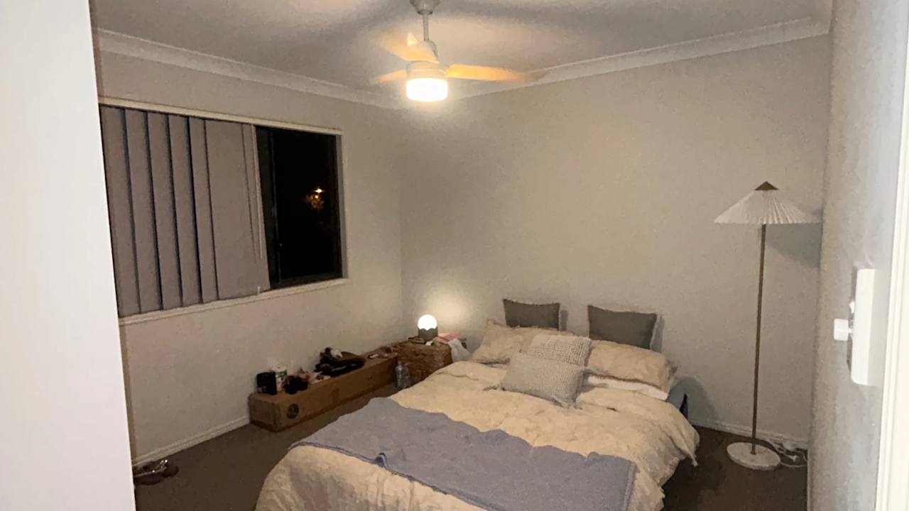 Room in a share house