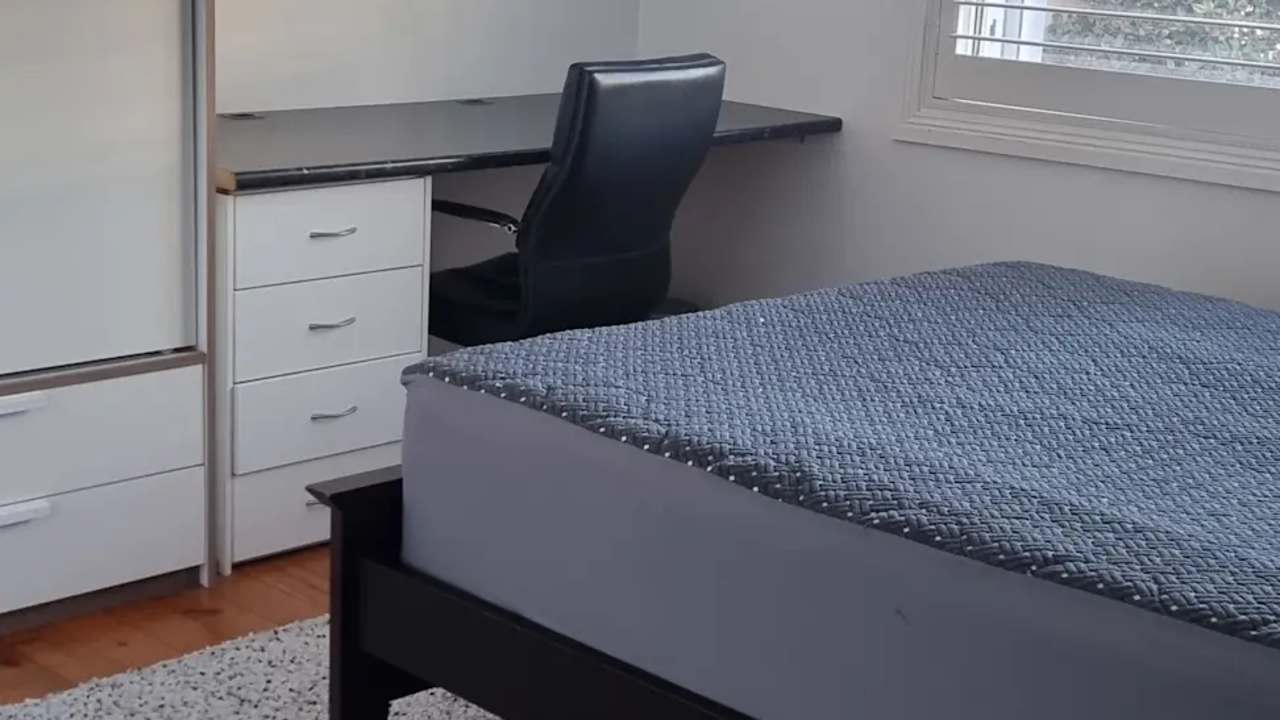 Furnished room with own bathroom