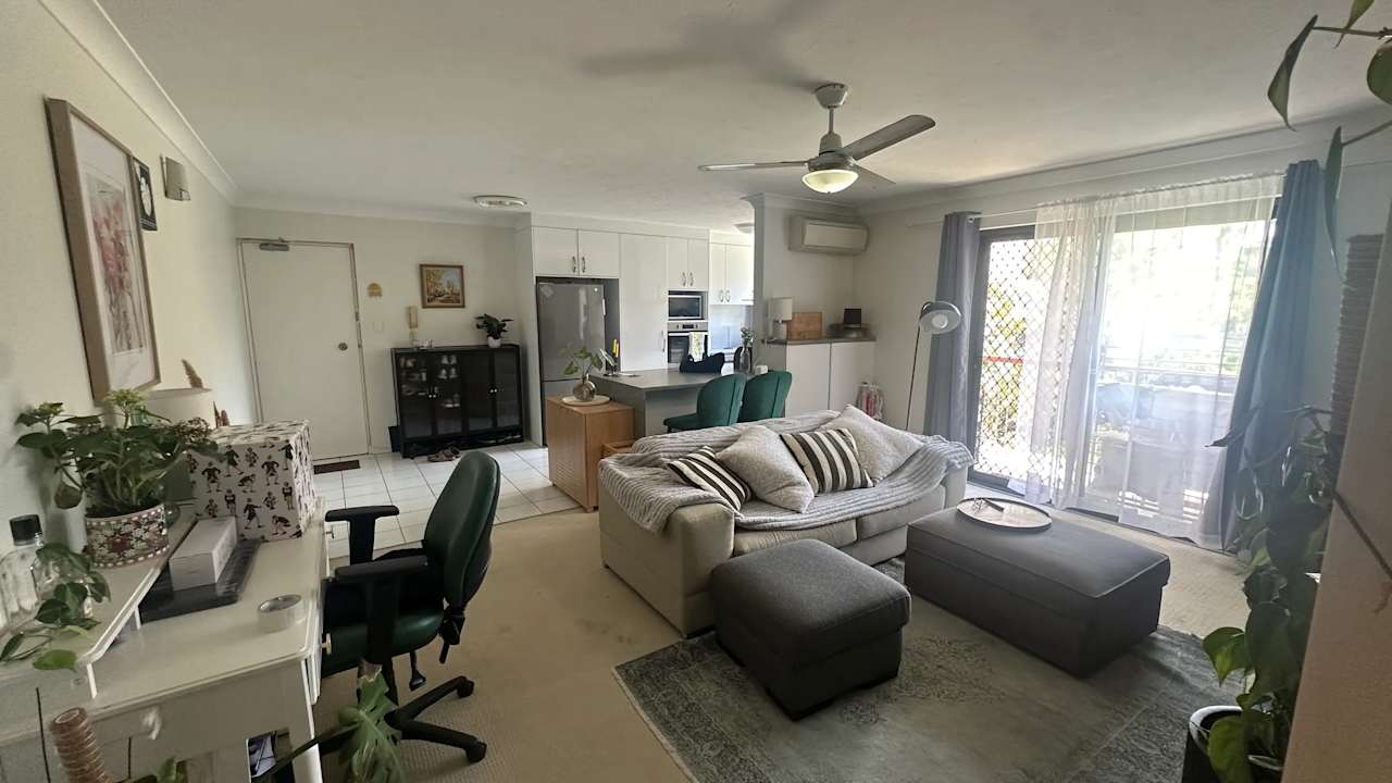 Unfurnished room with own bathroom