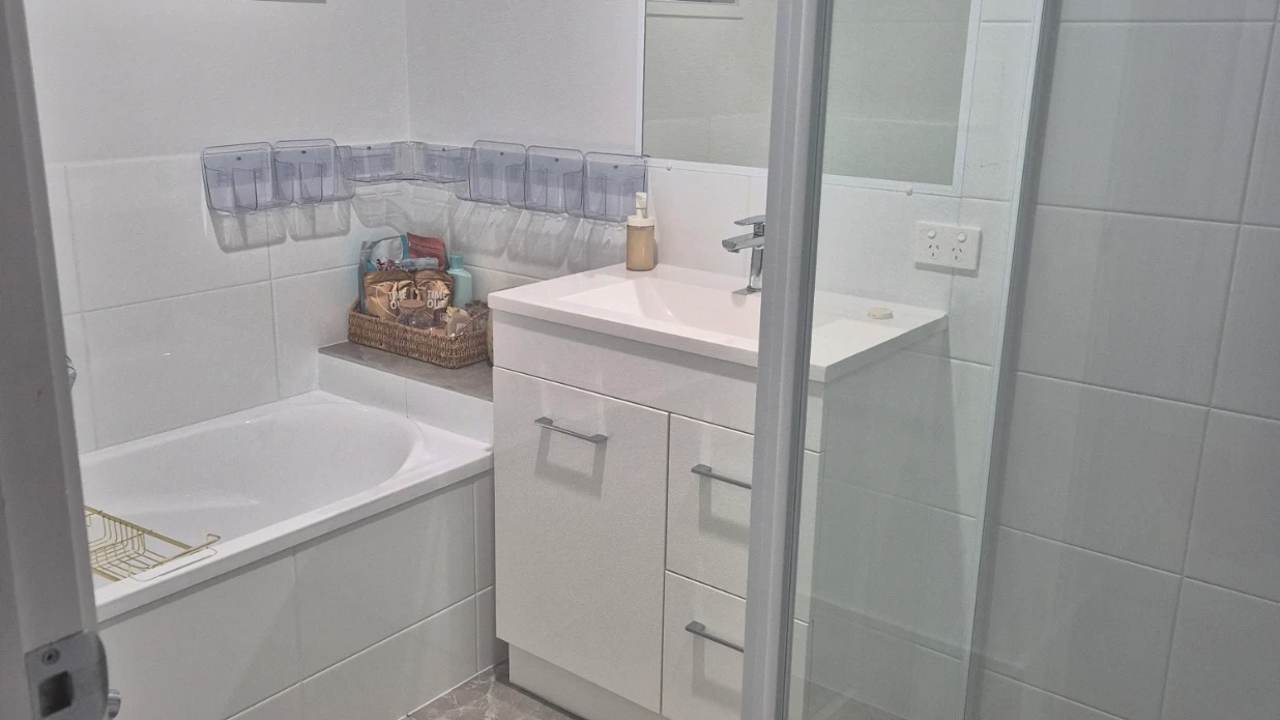 Unfurnished room with own bathroom