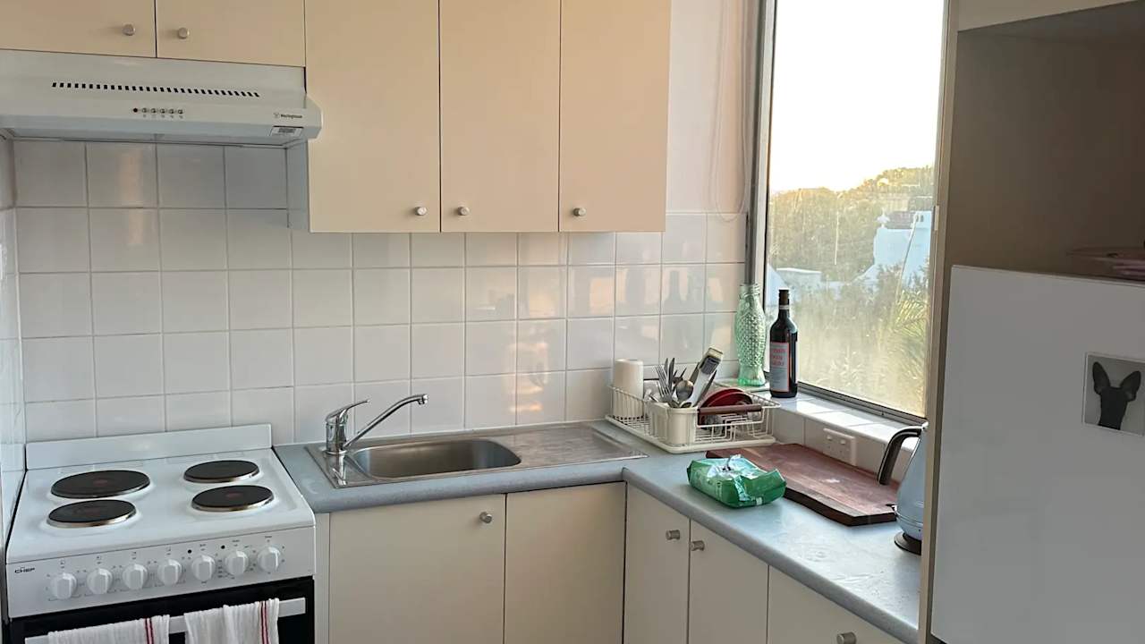 Furnished room studio flat for rent