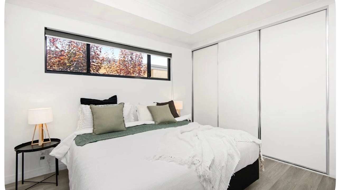 Furnished room with ensuite in a share house