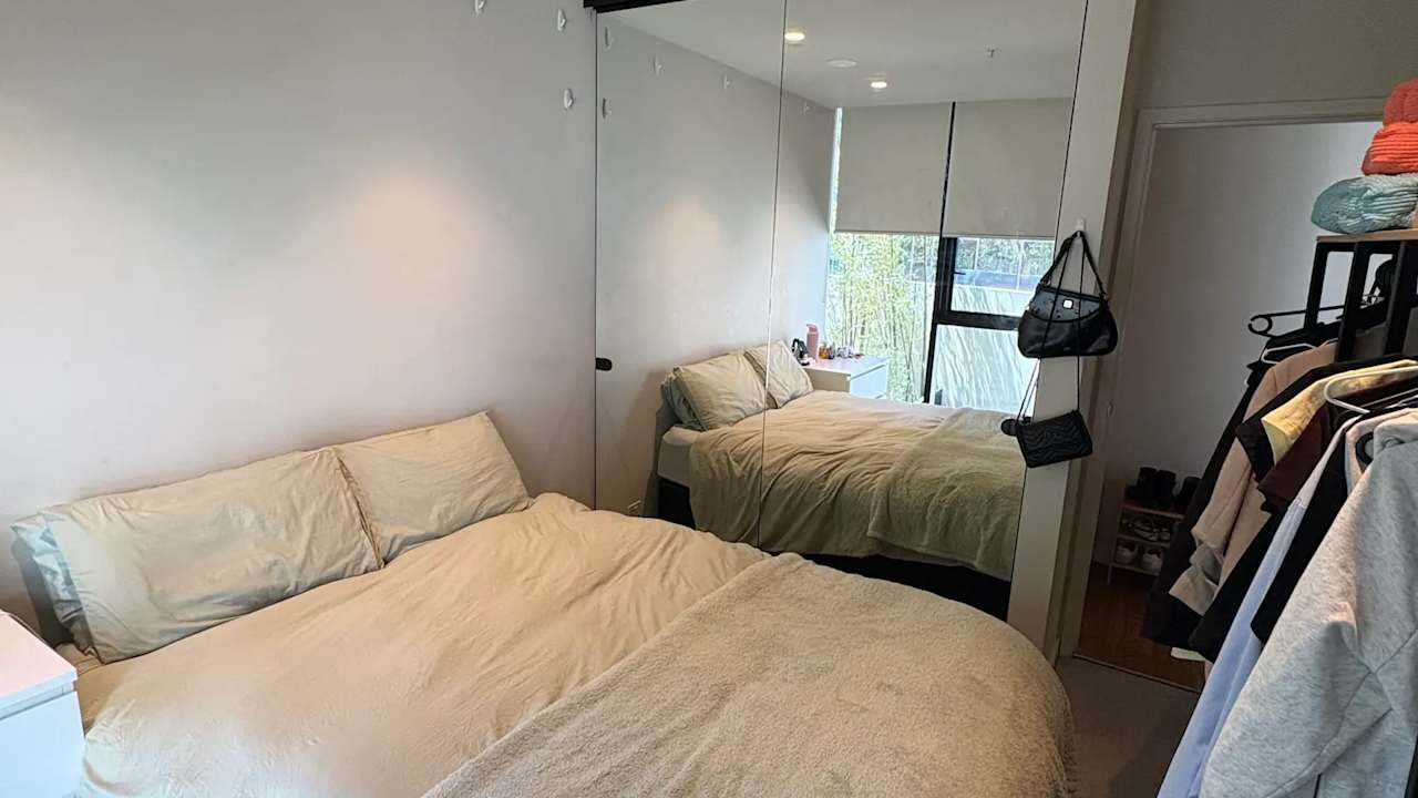 Unfurnished room with own bathroom