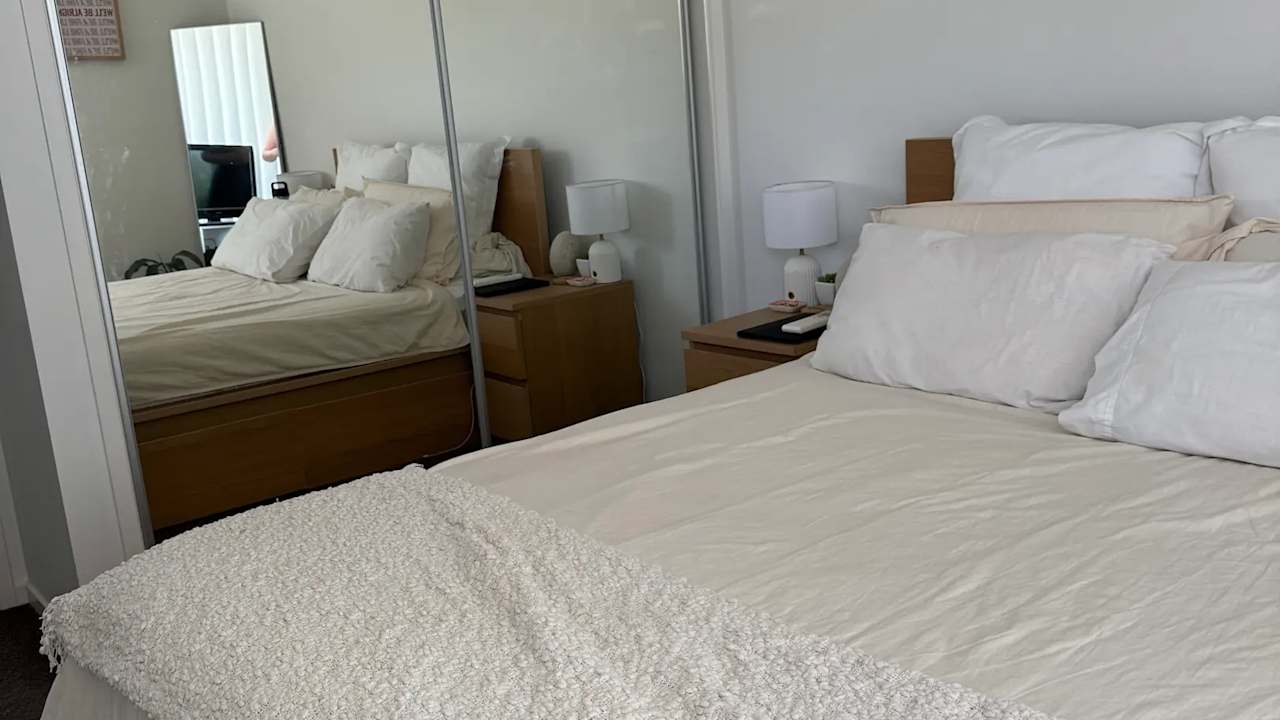 Unfurnished room with own bathroom