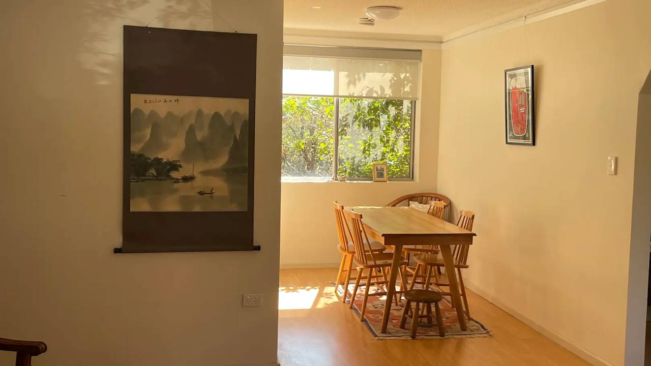 Unfurnished room in a flatshare