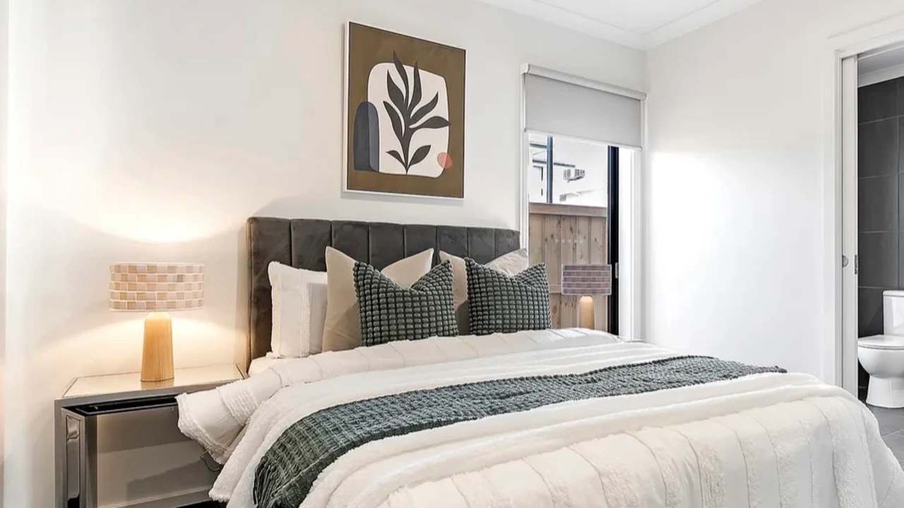 Unfurnished room in a share house