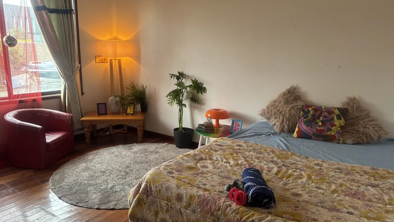 Furnished room in a share house