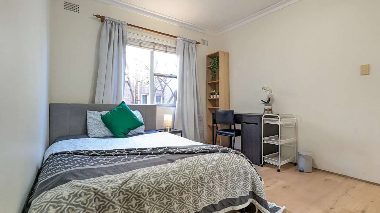 Furnished room in a share house