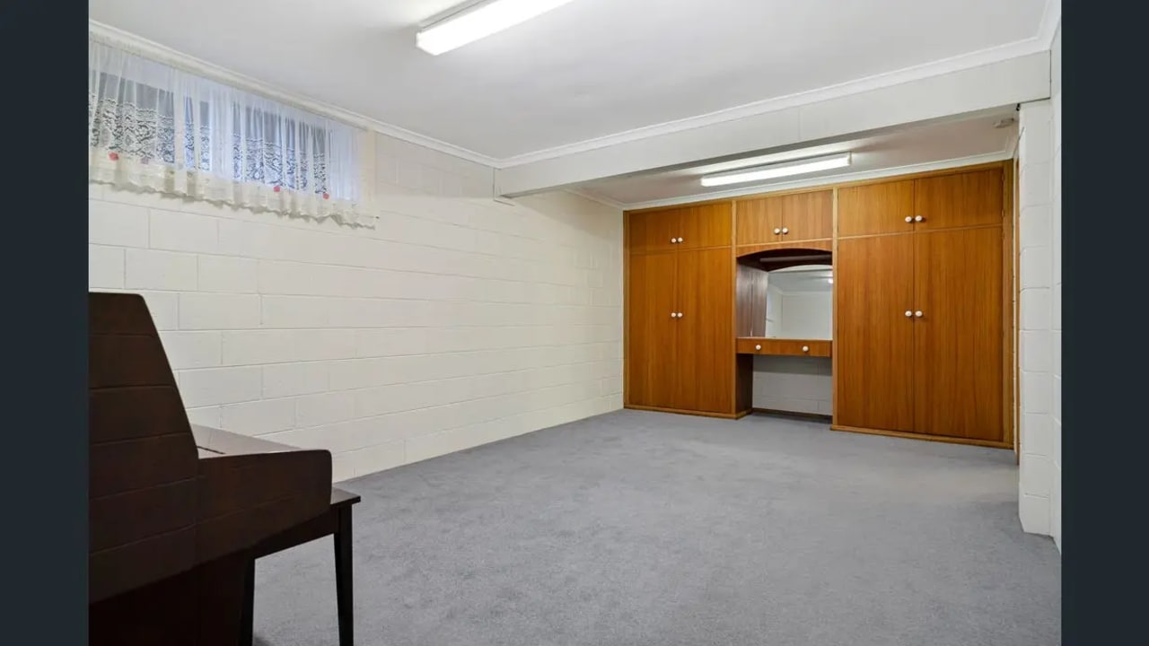 Unfurnished room in a share house