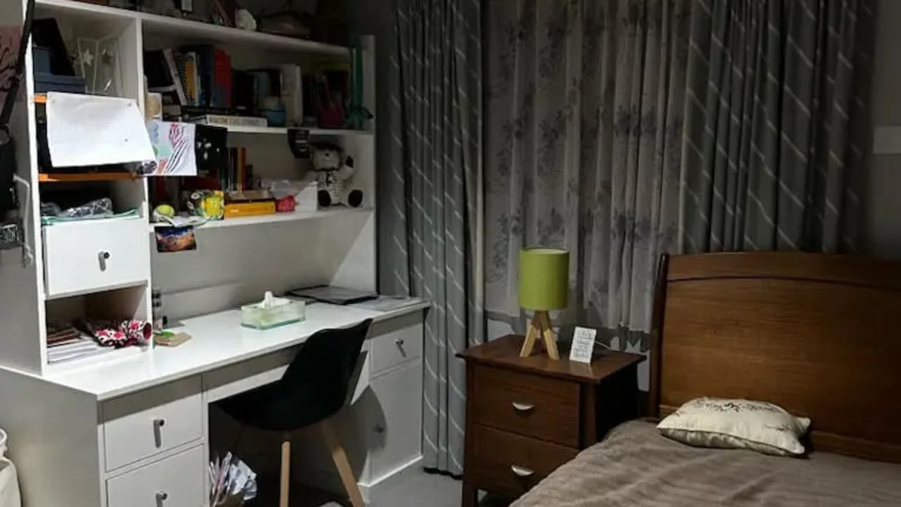 Room in a share house