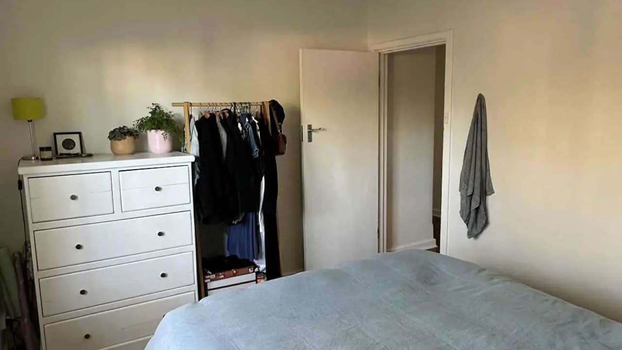 Unfurnished room in a share house