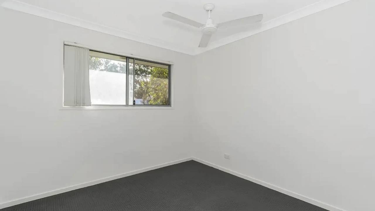 Unfurnished room with own bathroom