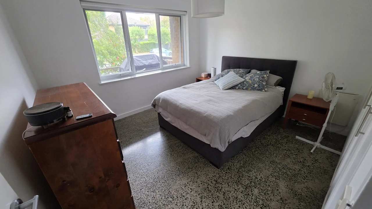 Whole property with 2 rooms for rent