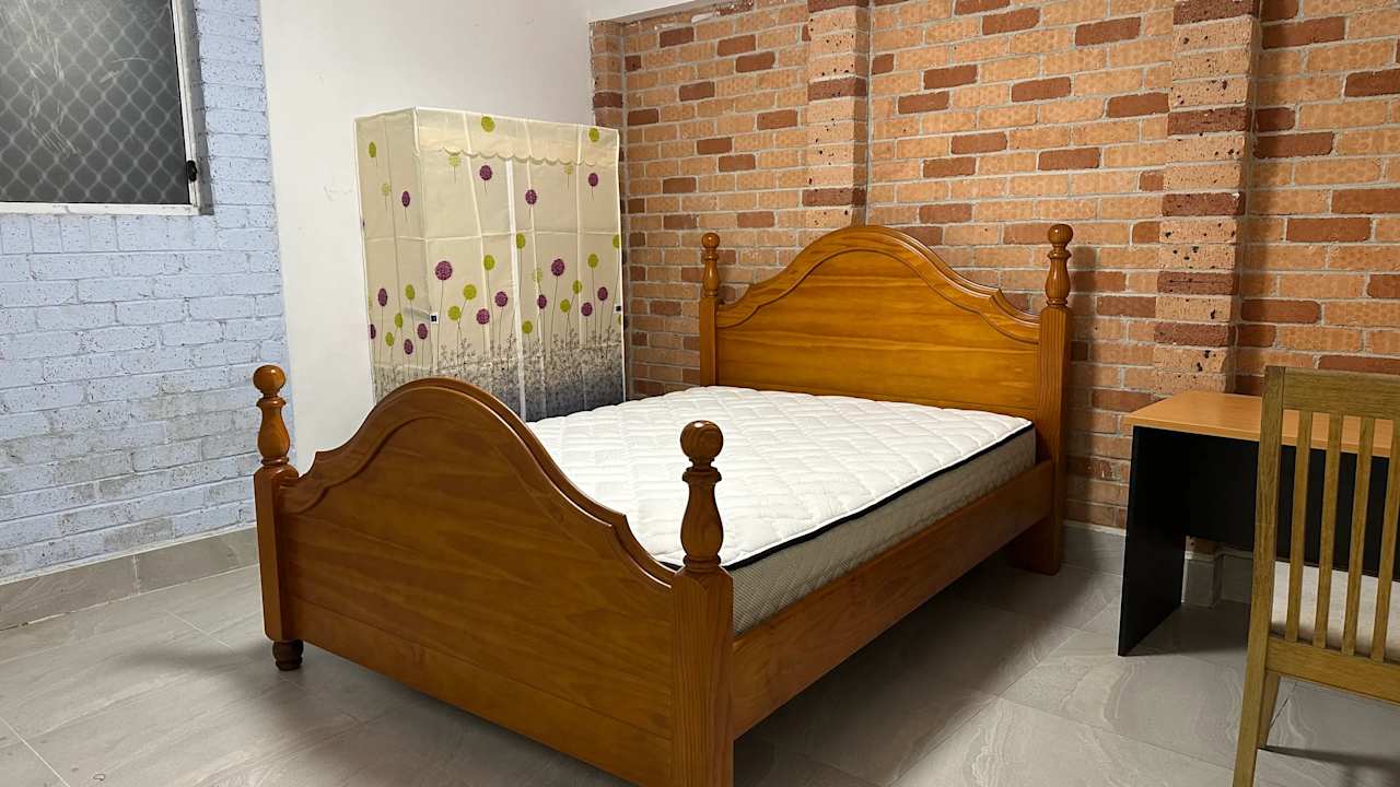 Furnished room with own bathroom