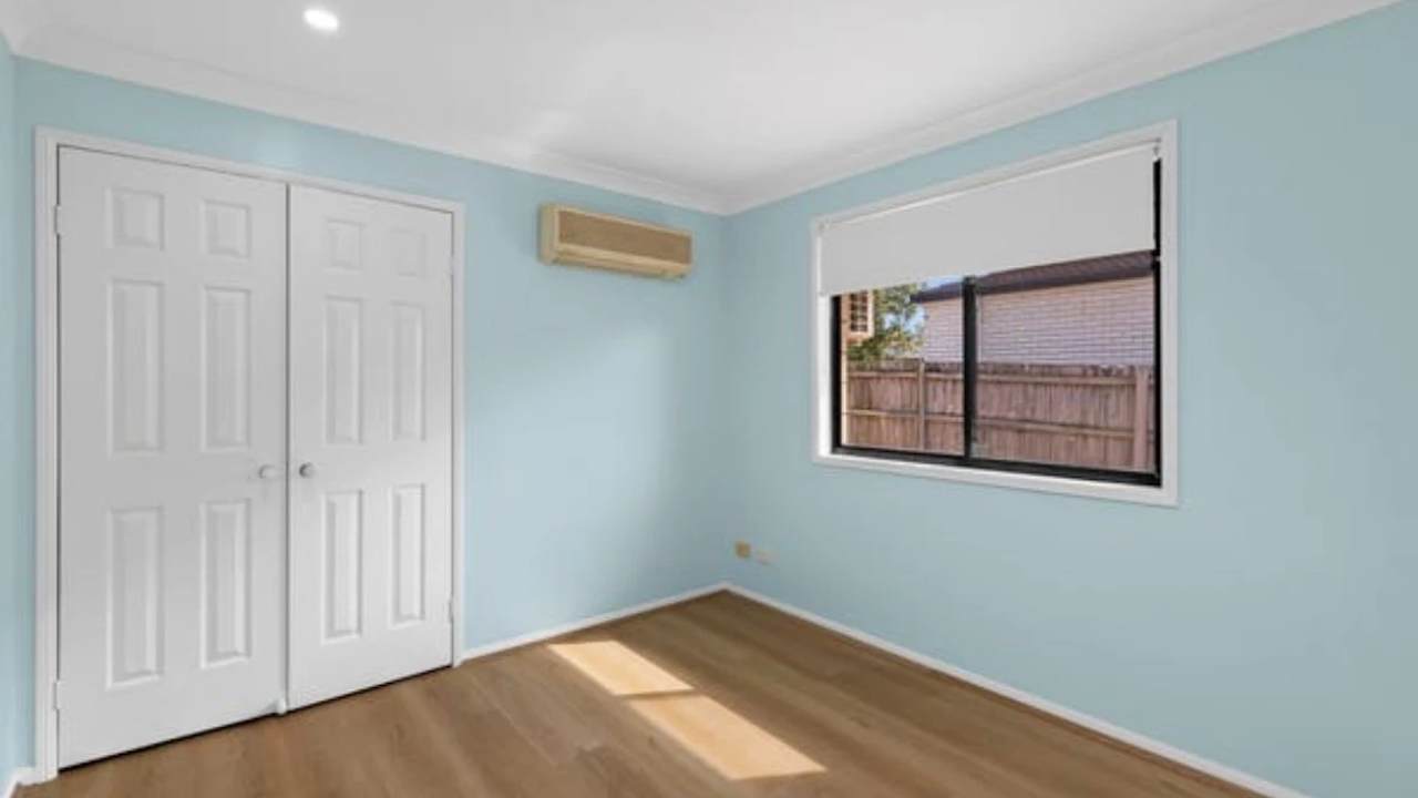 Unfurnished room in a share house
