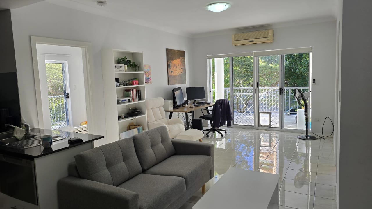 Furnished room with own bathroom