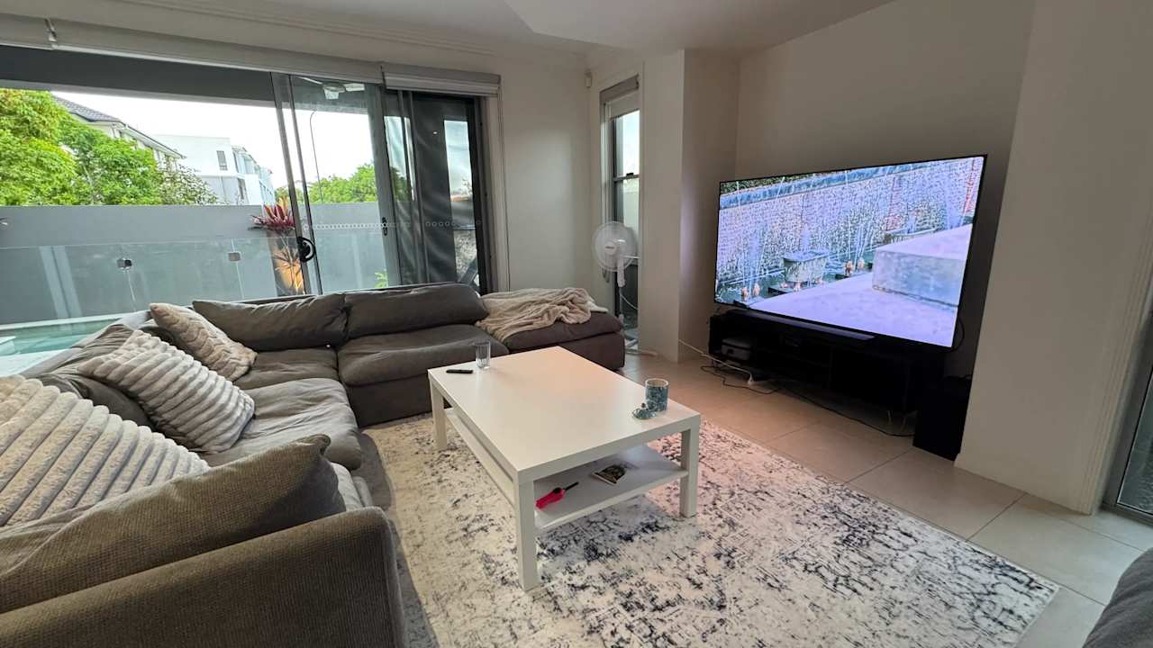 Unfurnished room with own bathroom