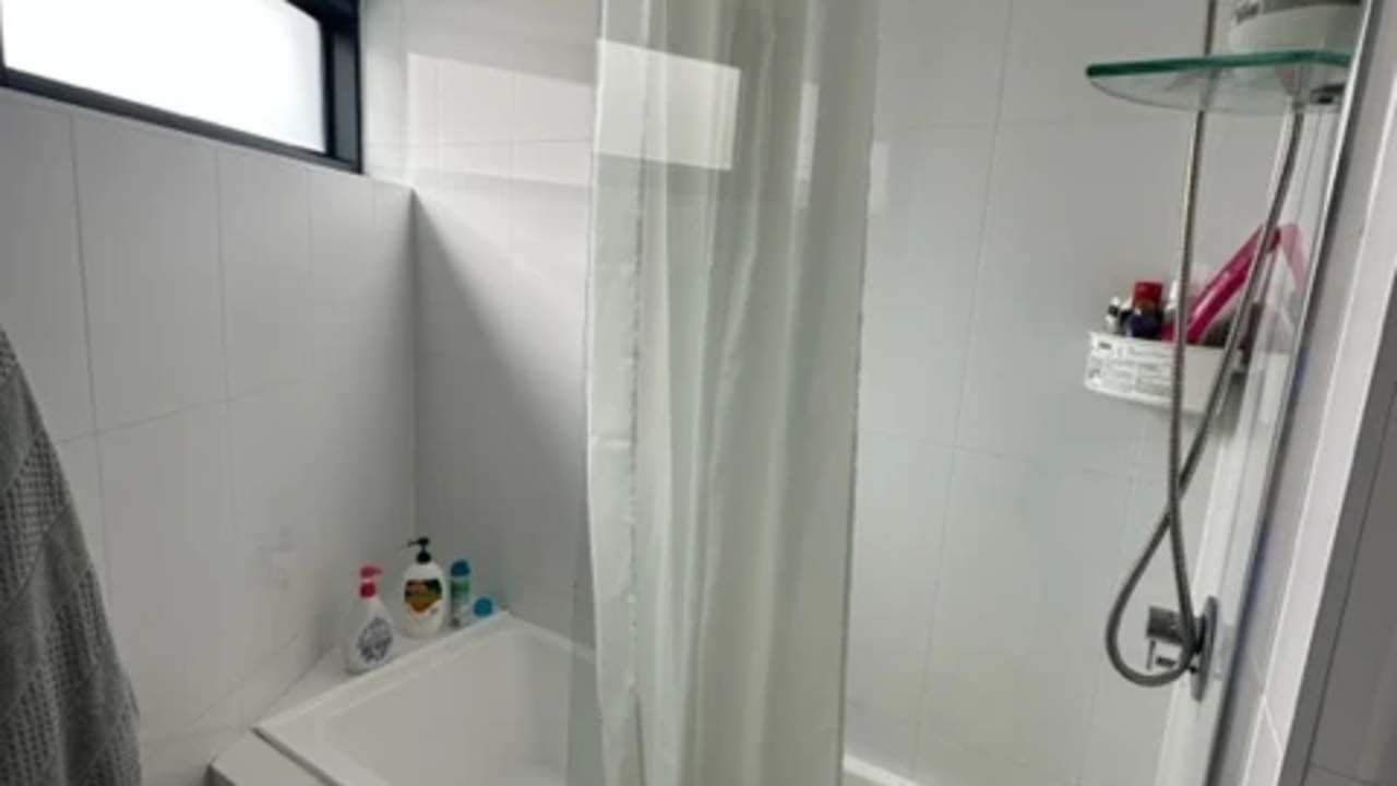 Whole property with 2 rooms for rent