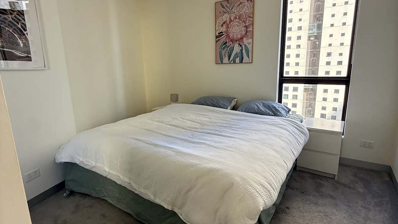 Furnished room in a flatshare