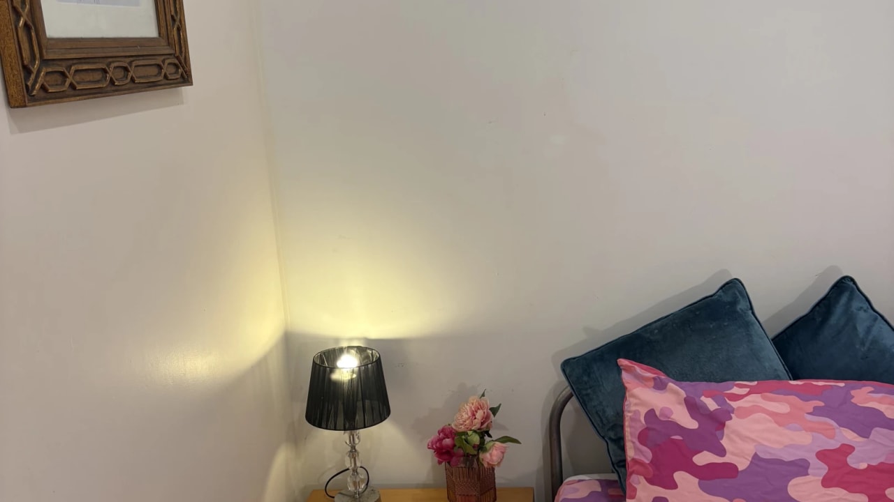 Room in a share house