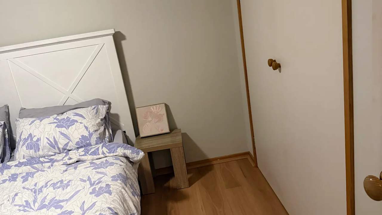 Furnished room with own bathroom