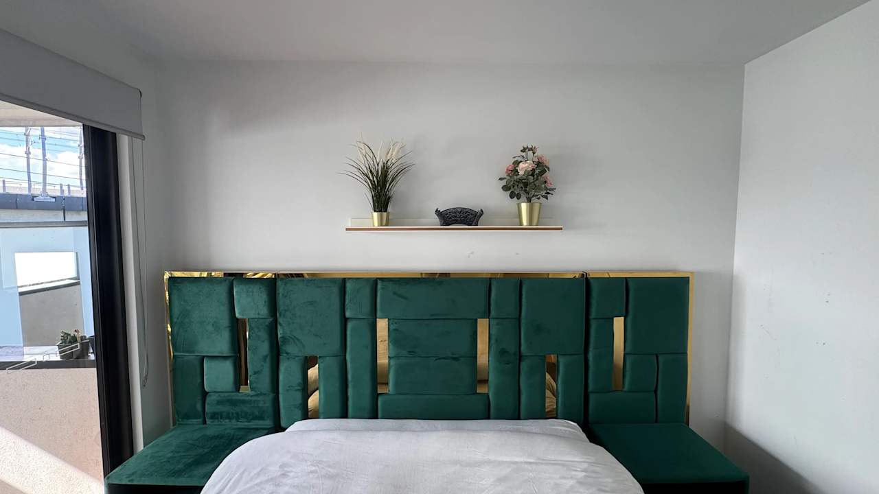 Furnished room with own bathroom