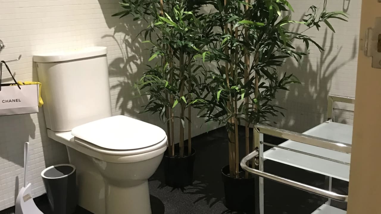 Furnished room with ensuite in a flatshare