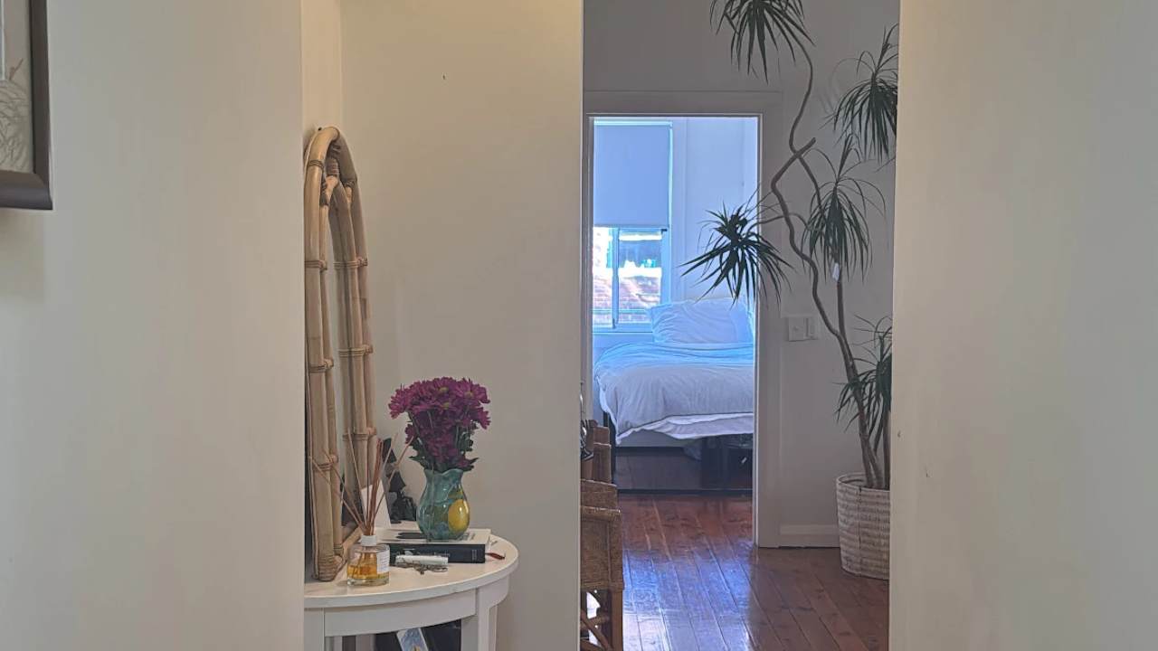 Furnished room in a share house