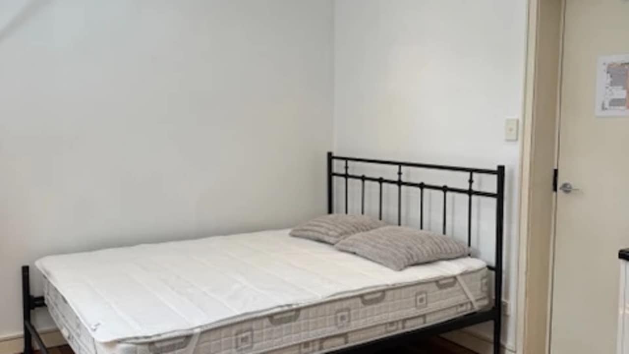 Furnished room studio flat for rent