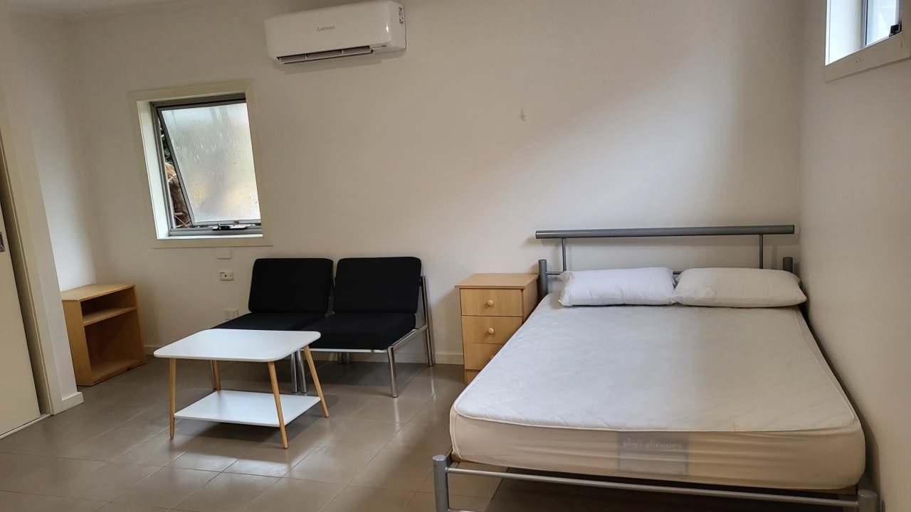 Furnished room studio flat for rent