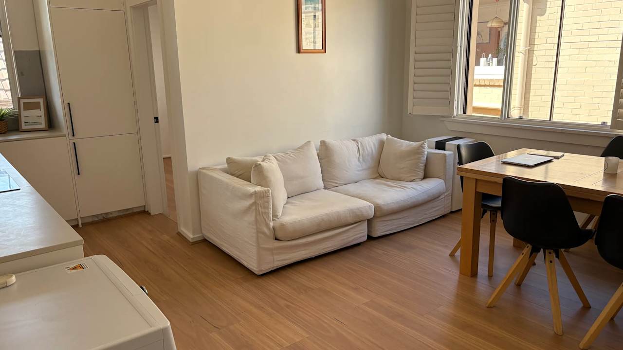 Furnished room in a share house