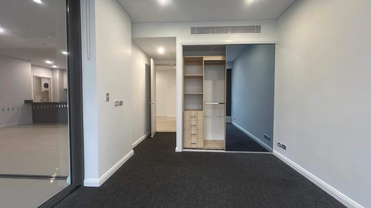 Furnished room with own bathroom