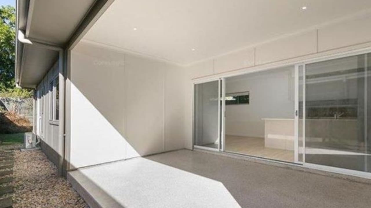 Unfurnished room in a share house