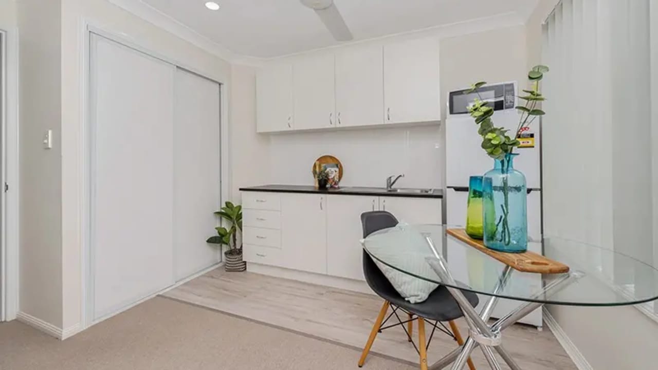 Furnished room granny flat for rent