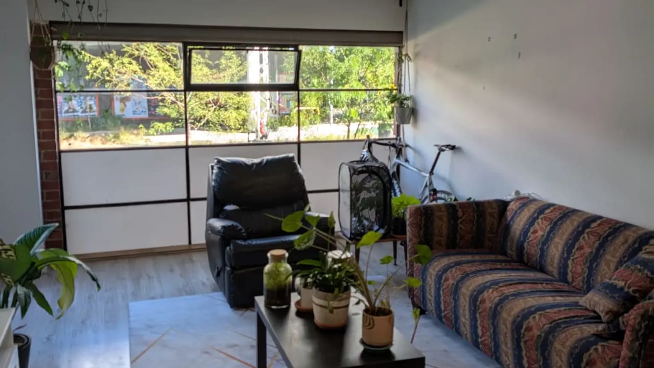 Unfurnished room in a flatshare