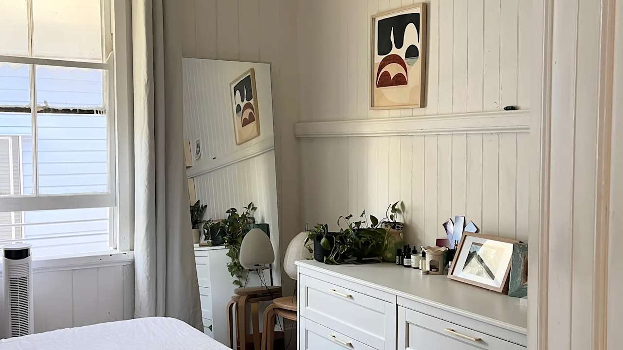 Unfurnished room in a share house