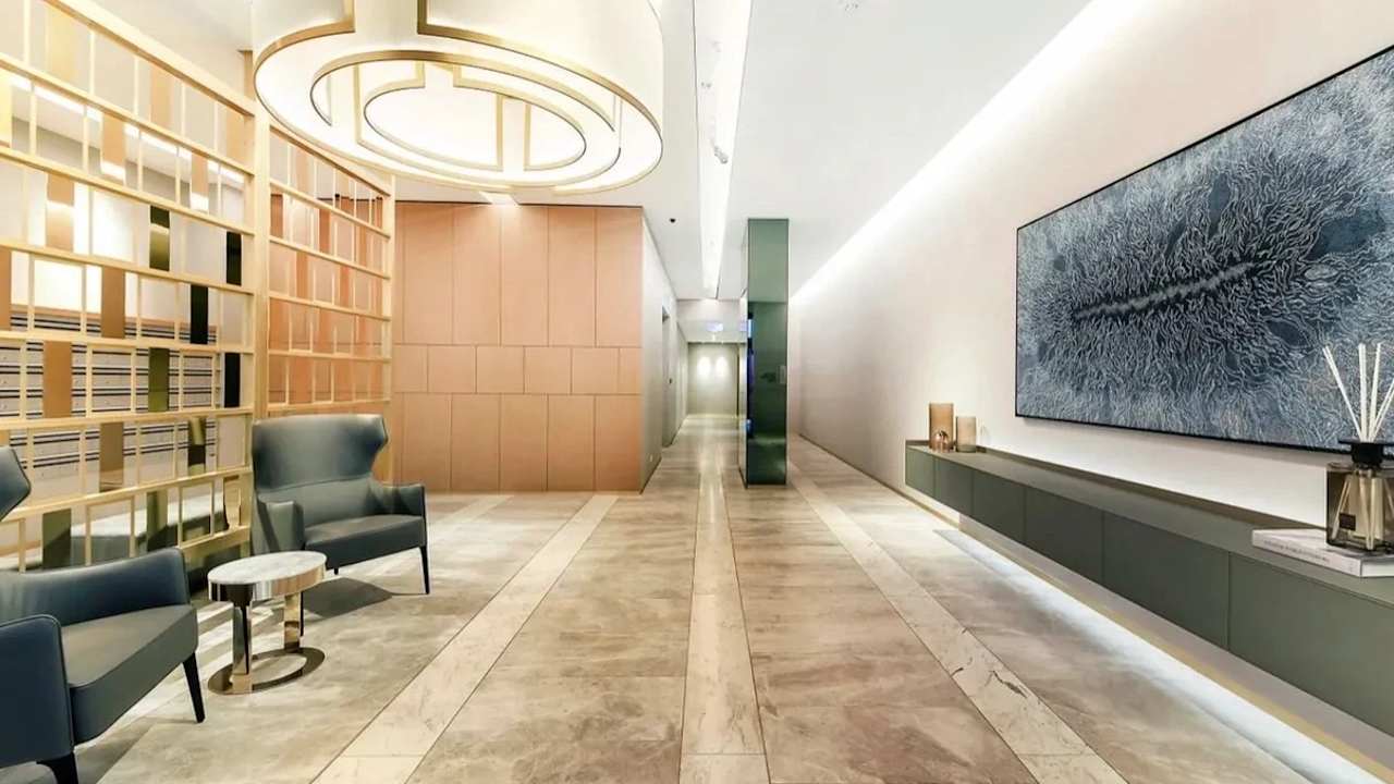 Furnished room in a flatshare