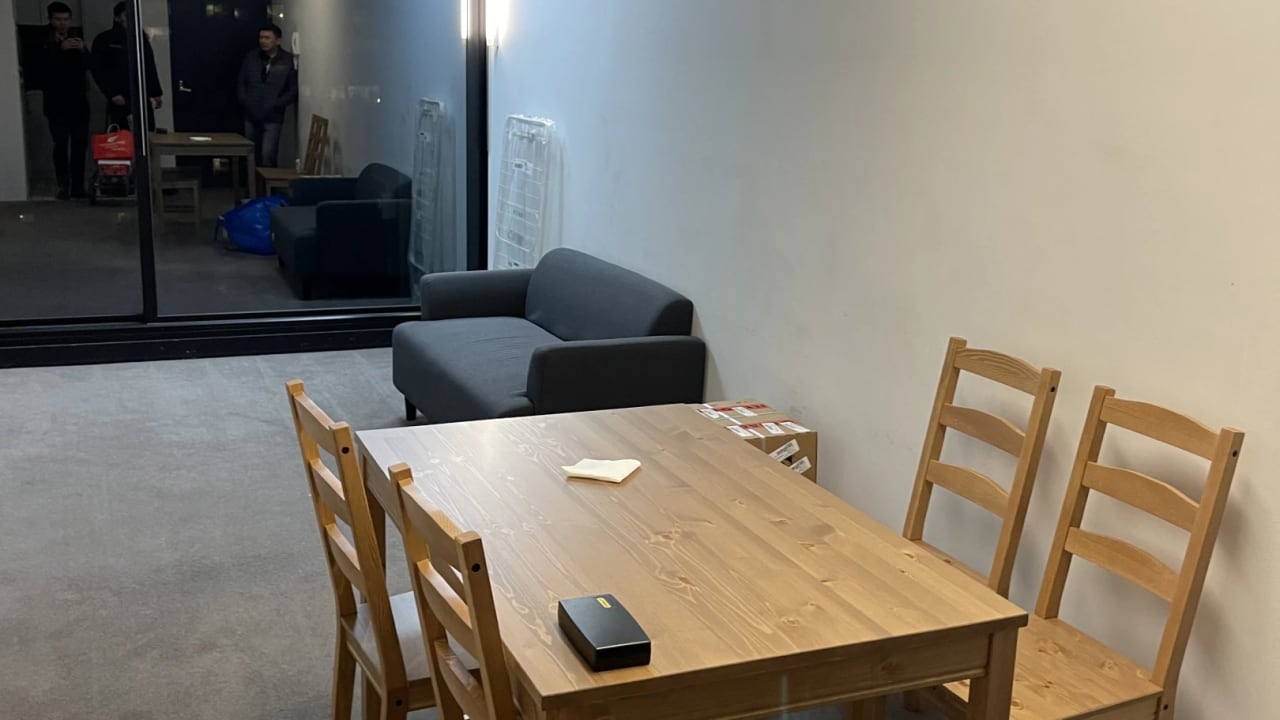 Furnished room in a flatshare