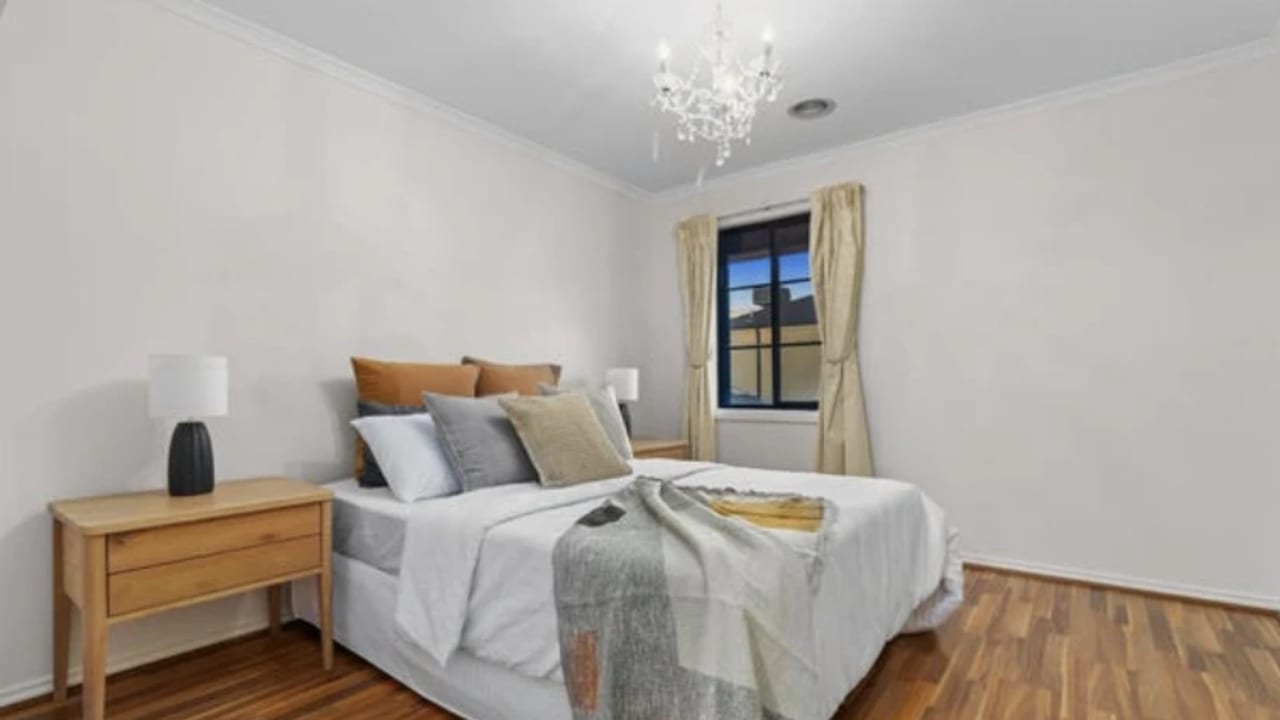 Whole property with 3 rooms for rent