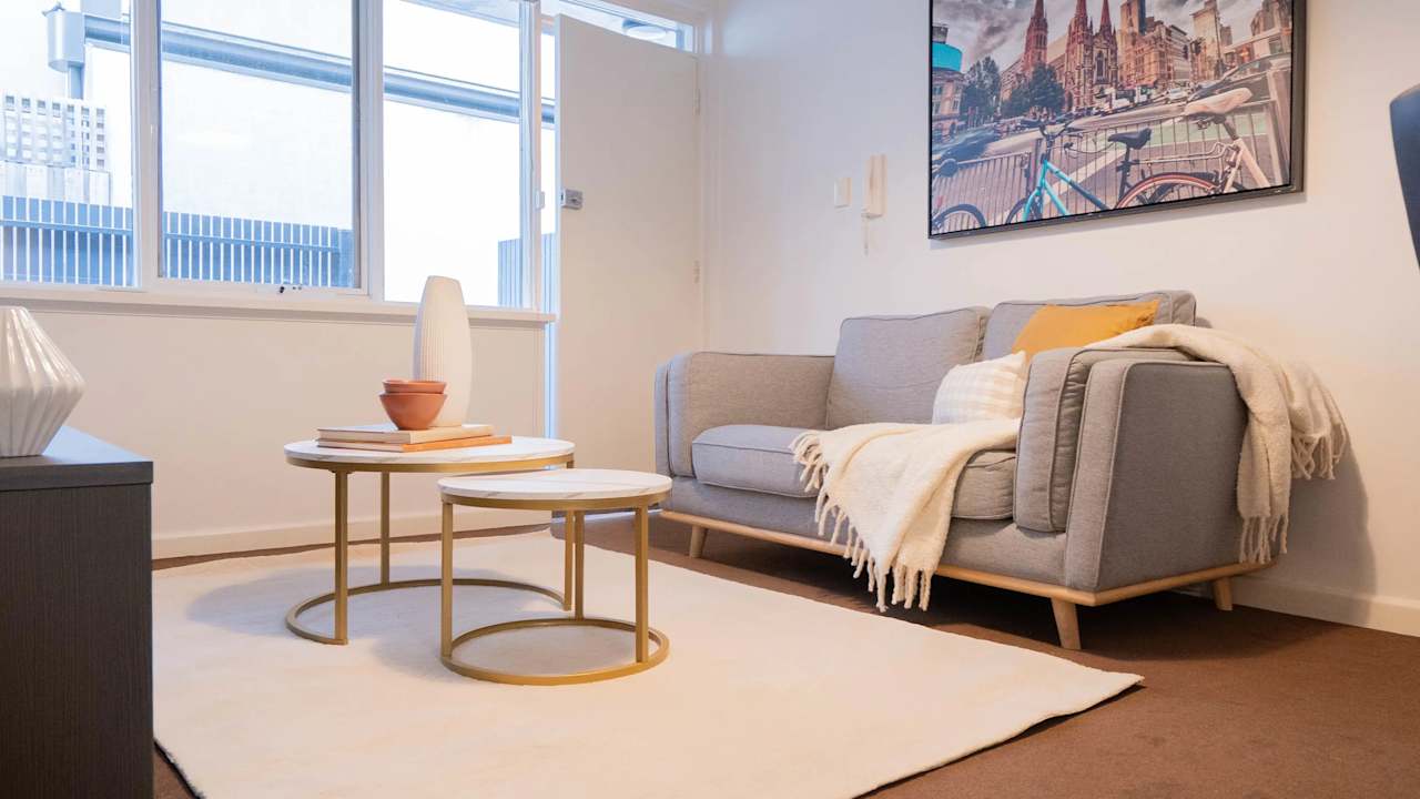 Furnished room in a flatshare